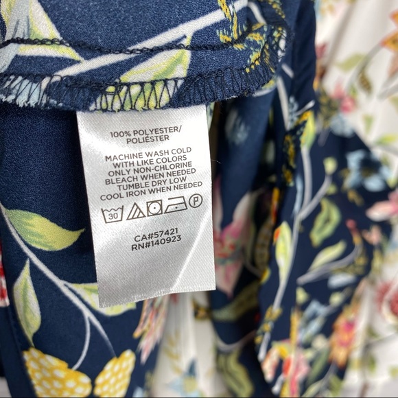LOFT FLORAL WRAP BLOUSE Size M - Picture 6 of 9